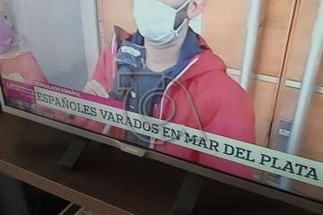 El teldense Aythami Rodríguez se manifiesta en Argentina para exigir su regreso a España (Foto TA)